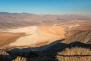 Blick vom Dantes View auf das Badwater Bassin (Death Valley)