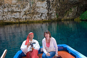 Claudia und Thomas im Boot