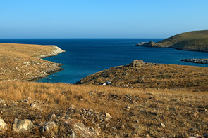 Blick auf die trockene Küste am Kap Tainaron, neben Gibraltar der südlichste Festlandzipfel Europas